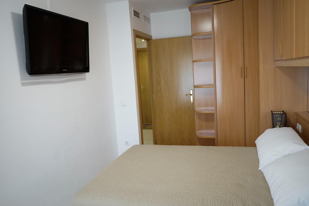 Apartamento Port Marino カンブリルス エクステリア 写真